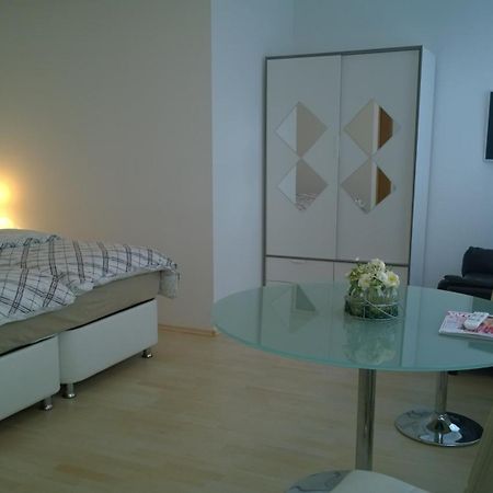 Pensionsappartments Blitz Wiesbaden Esterno foto
