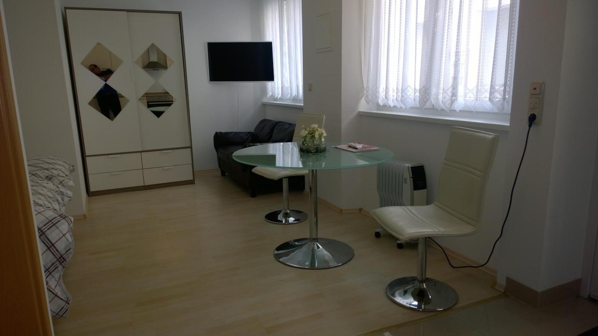 Pensionsappartments Blitz Wiesbaden Esterno foto